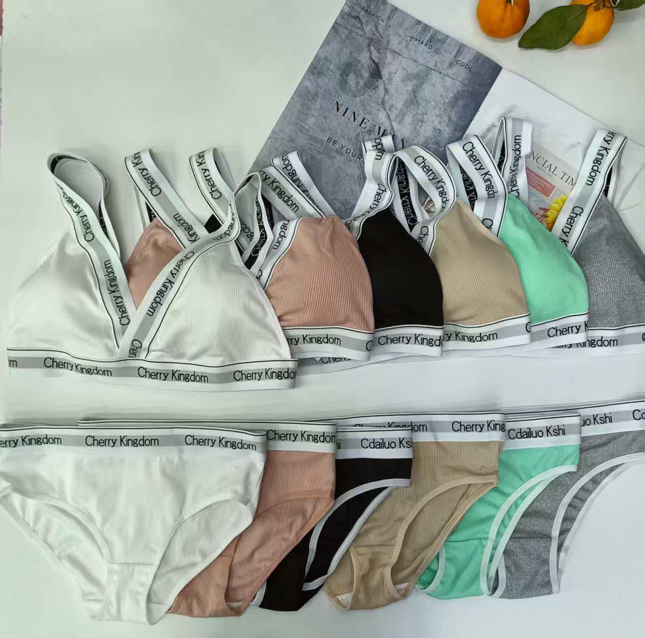 女士吊带式内衣套装带胸垫运动美背无钢圈文胸内衣套装